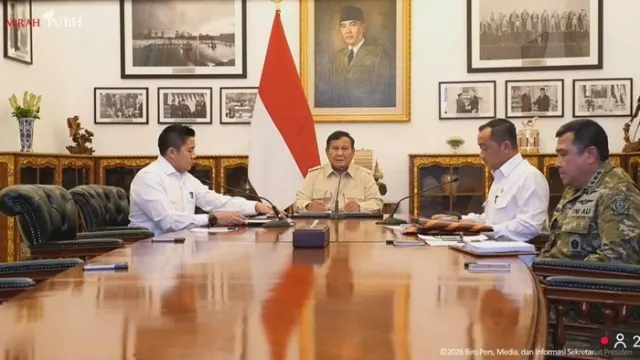 Prabowo Pimpin Ratas, Erupsi Anak Krakatau Jadi Sorotan — Nasional